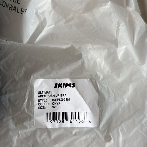 Skims Ultimate Apex Push-Up Bras
NIPPLE PUSH-UP BRA Onyx‎ 32B Nwt in packaging - Picture 8 of 8